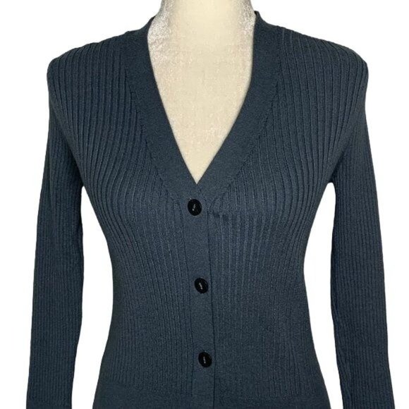 A New Day Button Up Cardigan Sweater M Grey Ribbed Knit V Neck Long Sleeves - Picture 2 of 4
